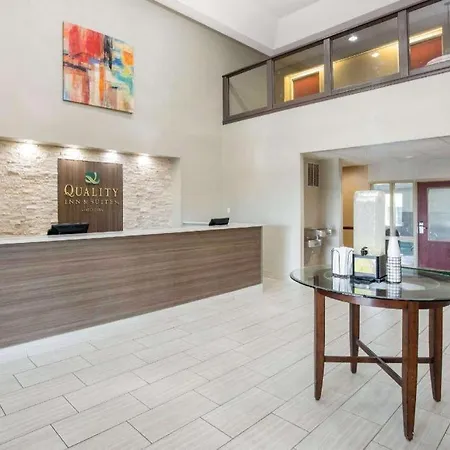 Quality Inn & Suites Arnold - St Louis